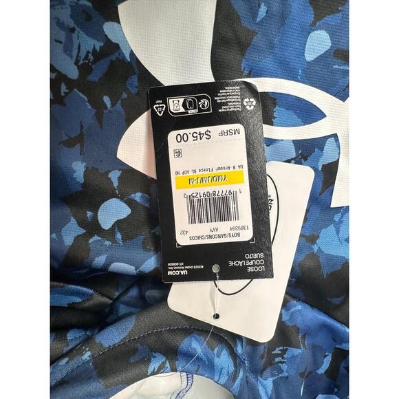 Youth Medium NWT Under Armour Boys' Armour Fleece
Big Logo Printed Hoodie - Picture 4 of 5